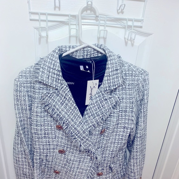 Tweed Blazer Double Breasted with Gold but… - Picture 3 of 4